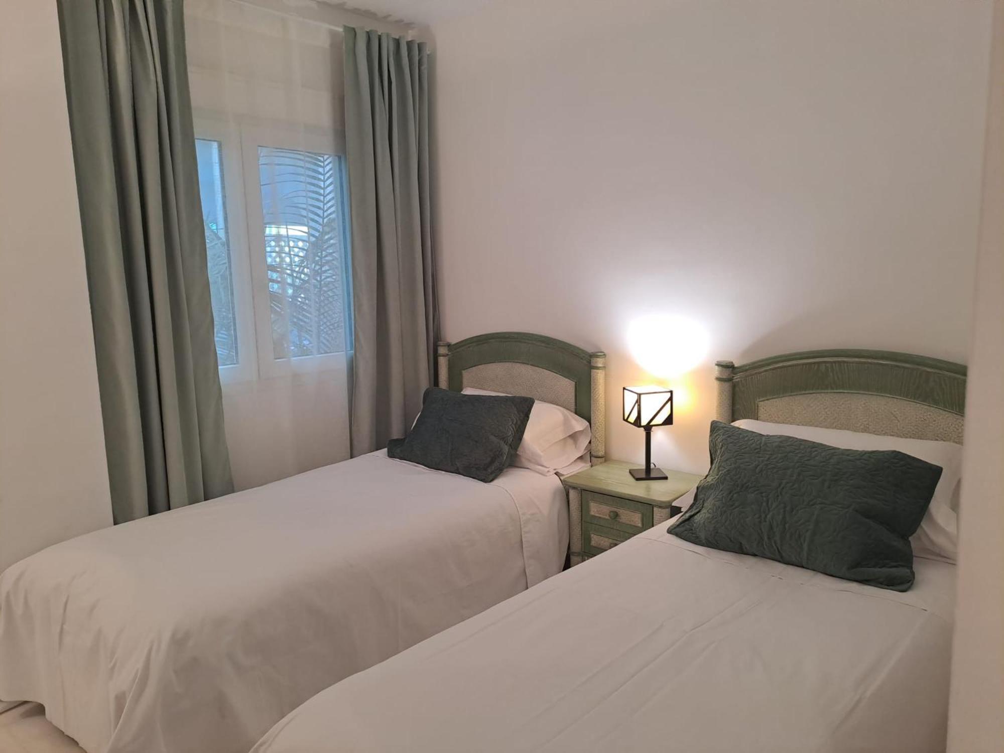 Luminous Apartment In Playas Del Duque , Puerto Banus By Holidays & Home Marbella Ngoại thất bức ảnh
