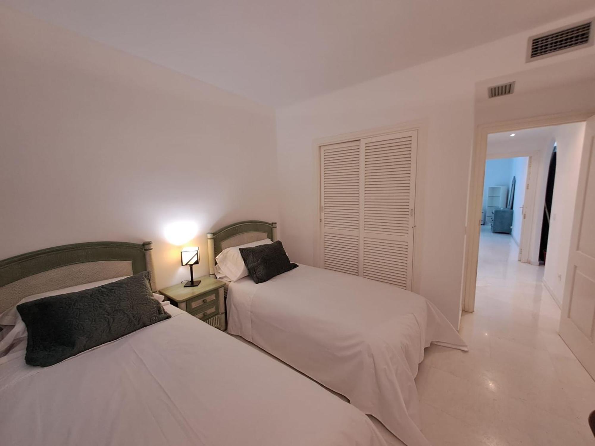 Luminous Apartment In Playas Del Duque , Puerto Banus By Holidays & Home Marbella Ngoại thất bức ảnh
